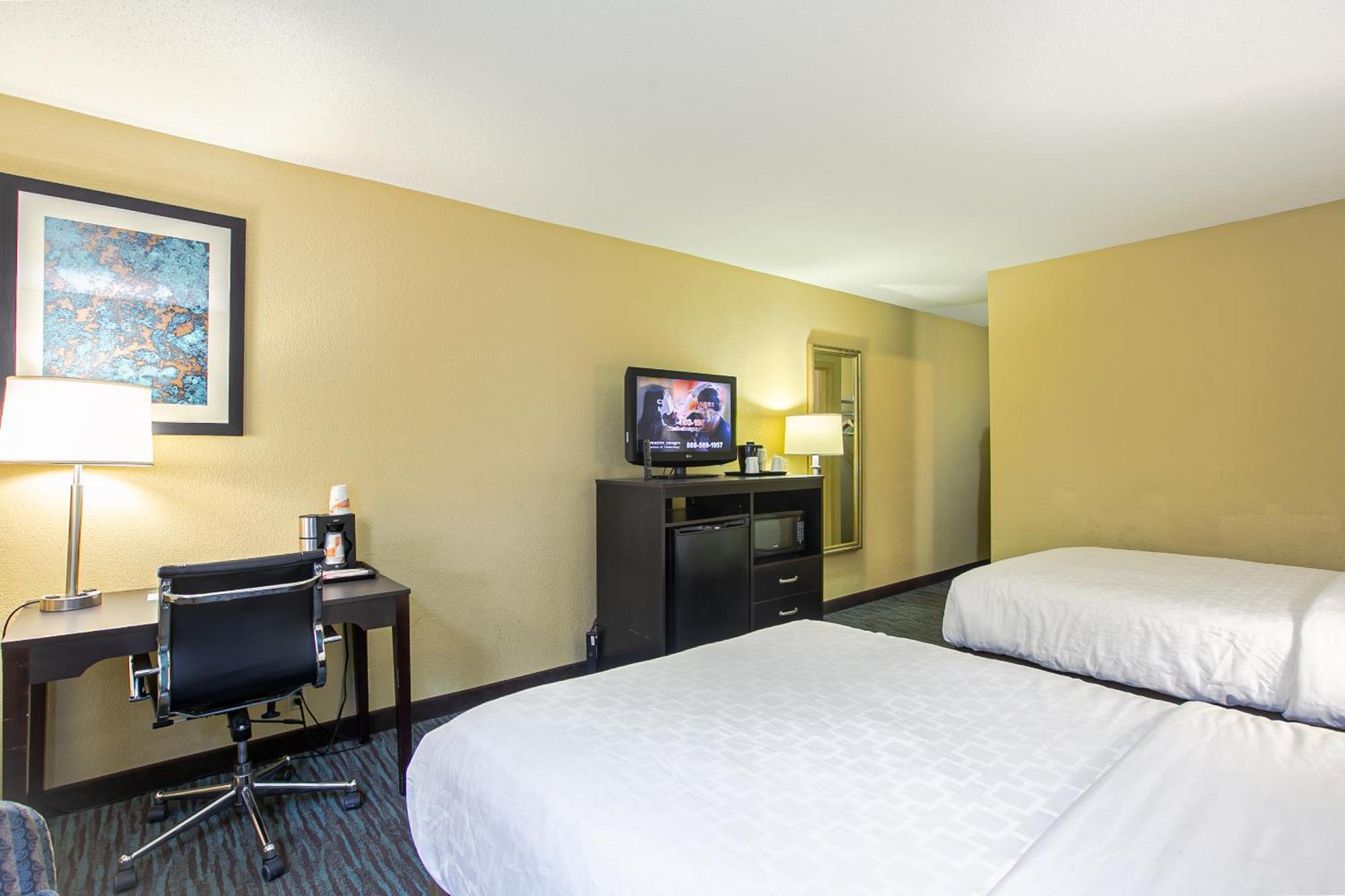 Quality Inn Dayton Airport Englewood Екстериор снимка