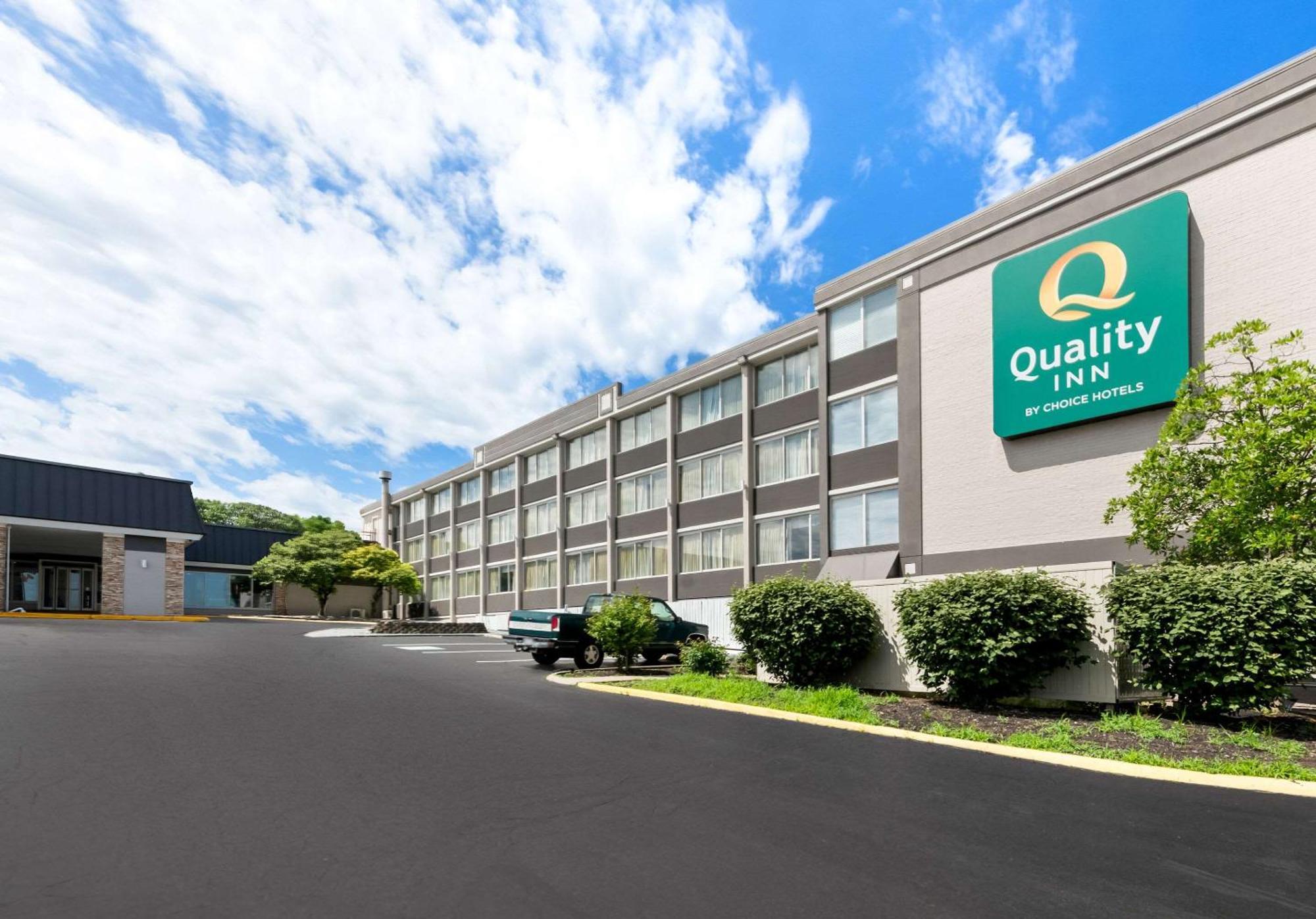 Quality Inn Dayton Airport Englewood Екстериор снимка